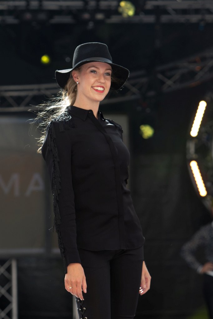 Modeshow2017 1C 319.jpg